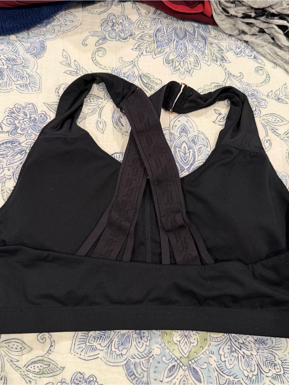 Fabletics Black Strappy Crossover Back Sports Bra